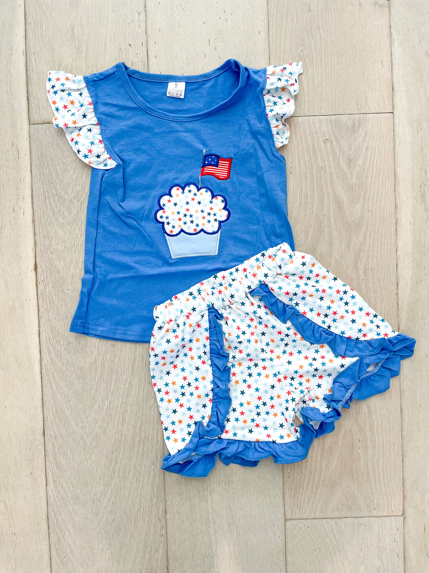 Girls 4th of July Cupcake Set